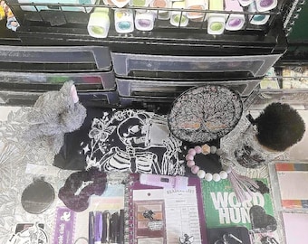 30 Mystery Pick in Black & Purple = EXAMPLE - Yours will be in your custom color