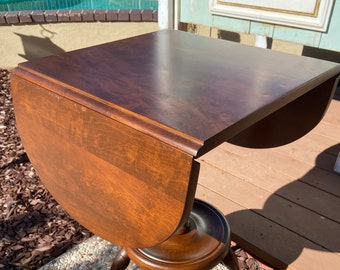 Mid-Century(1950's-1960's) Traditional Drop-Leaf End Table