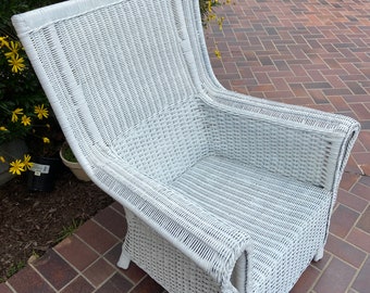 Vintage Wicker Chair--LOCAL PICK-UP!! Read Description!!