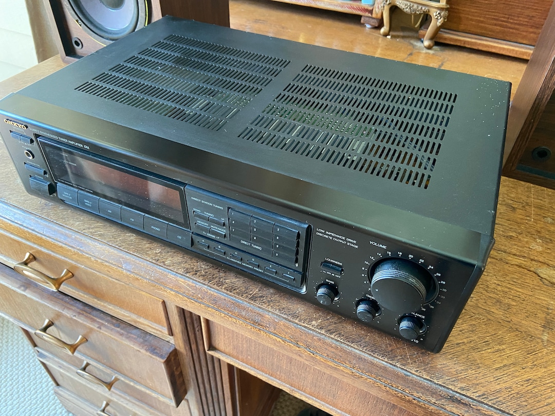 Vintage Onkyo TX-910 Quartz Synthesized Tuner Amplifier Vintage Onkyo TX-910 Quartz Synthesized Tuner Amplifier