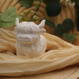 Schottisches Hochlandrind Figur | Gießgips Deko | Geschenk Tierliebhaber