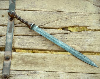 Handmade Decorative Roman Gladius Style Sword – 28 Inch Damascus Steel Blade with Rose Wood