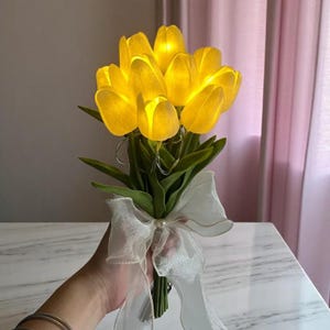 LED Tulpen-Nachtlampe - Simuliertes Blumenstrauß-Licht, 5/10 Tulpen für Schlafzimmer- und Heimdekoration