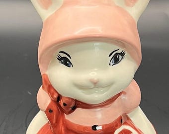 Statuetta vintage di una coniglietta pasquale
