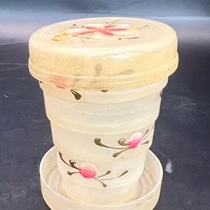 Vintage Collapsible Plastic Drinking Cup Made in USA Flowers
