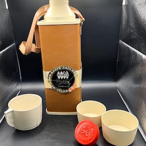 Vintage Spectator Vacuum Bottle Set – With Original Box, Label, Carry Case & Extra Cups