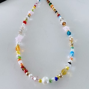 Abalorio para teléfono o cartera, estilo años 90. Joyas para teléfono con cuentas. “3 cuentas de vidrio de colores con forma de estrella rosa”. Regalo de cumpleaños o regalo de agradecimiento para maestros.