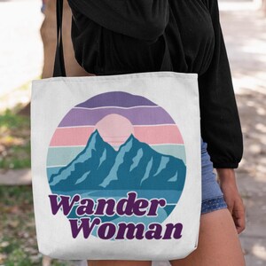 Sac fourre-tout Wander pour femme, fourre-tout de camping pour elle, sac femme Wanderlust, sac fourre-tout pour randonneurs, cadeaux pour amoureux de la nature, fourre-tout de voyage pour femme