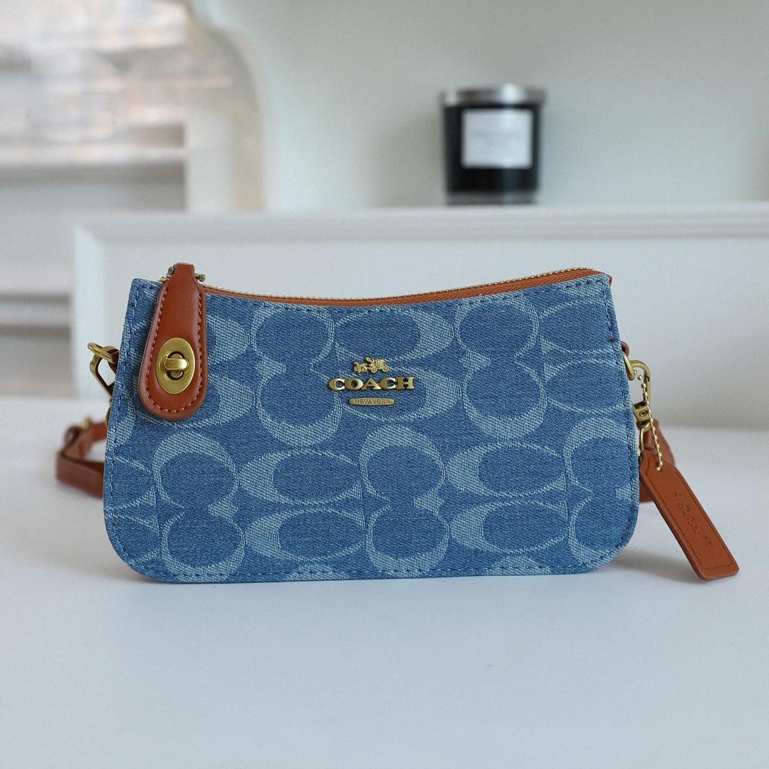 バッグ Coach Legacy Denim Accessory Pouch Bag Coach Denim Legacy | TikTok