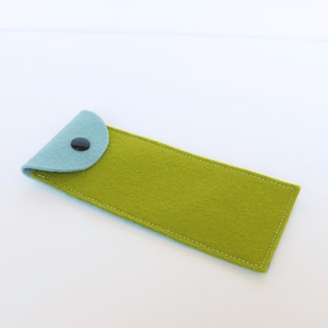 Felt Pen Pouch – Slim Pencil Case for School Supplies, Stationery & Art Tools - Green on Blue
