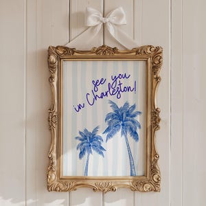 Impresión "Nos vemos en Charleston": Arte mural de palmito azul, decoración costera de Carolina del Sur, póster con frase de viaje preppy, regalo para casa de playa