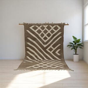 Handwoven Wool Kilim Rug: Brown & White Berber Design