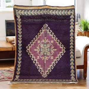 Vintage Purple Boujaad Rug: Handmade Moroccan Wool Carpet (65.7 x 95.7)