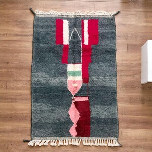 Handmade Moroccan Wool Rug: Custom Boujaad Berber Rug 5x7