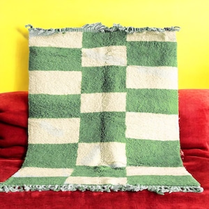 Handmade Wool Moroccan Rug: Abstract Berber Kilim Rug