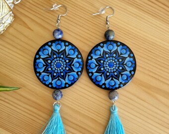 Chakra Earrings, Light Blue – Throat Chakra (Vishuddha). Communication, truth, and free self-expression. With natural sodalite.