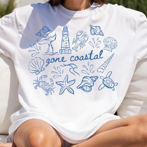 Camiseta de estilo costero vintage Comfort Colors, camiseta retro Y2K con conchas marinas, camiseta para amantes del mar, camisetas de verano con océano, camiseta con animales marinos adorables