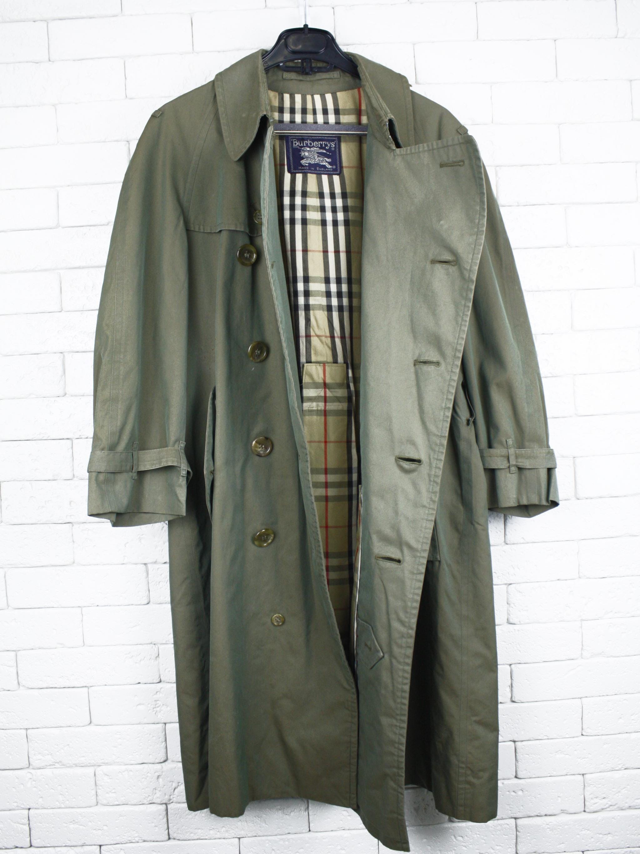 Burberry trench coat green Italia