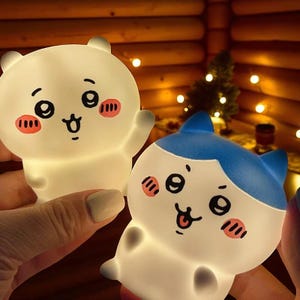 Lámpara de noche de vinilo Chiikawa Kawaii: lámpara de escritorio luminosa con dibujos de Hachiware y Usagi, Chiikawa, Hachiware, Usagi