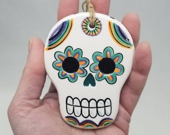 sugar skull ornament / day of the dead / hanging skull / halloween decoration / hand painted skull / ceramic skull / ceramic ornament