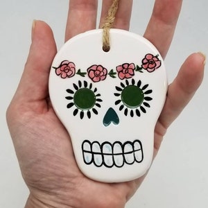 sugar skull ornament / day of the dead / hanging skull / halloween decoration / hand painted skull / ceramic skull / ceramic ornament