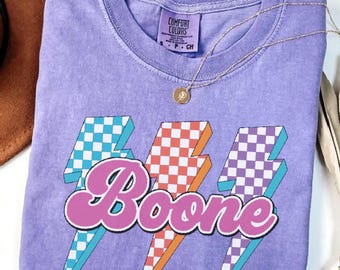 Comfort Colors® Boone Graphic Checkered Tee, Retro Style I Love Boone Shirt, Vintage Inspired 80s Aesthetic Shirt,Checker Pattern Casual Top