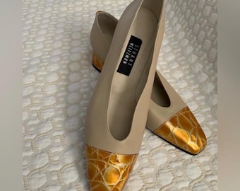 Vintage Stuart Weitzman cream with gold croc embossed accents pumps