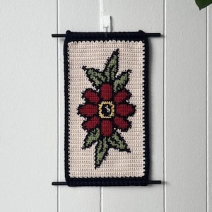 Traditional Flower Crochet Pattern