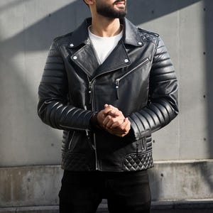 Men&#39;s Black Quilted Biker Leather Jacket – Diamond Pattern Moto Jacket – Real Lambskin Motorcycle Jacket – Gift for Him