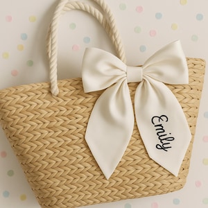 Portachiavi personalizzato con fiocco, targhetta con nome, regalo per addio al nubilato, ciondolo personalizzato per borsa, regalo per damigella d'onore, bomboniera per matrimonio, accessorio per borsa