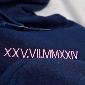 Sudadera con inicial bordada de corazón personalizada – Regalo personalizado para parejas – Sudadera con capucha a juego con iniciales – Regalo de compromiso o aniversario
