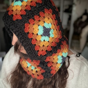 Balaclava Gehäkelt, Handgemacht, Oma Quadrat, Retro, Regenbogen, Pride, Kapuze, Kapuzenschal, Kapuzenschal, Maske, Skimaske, Loop Bild 6