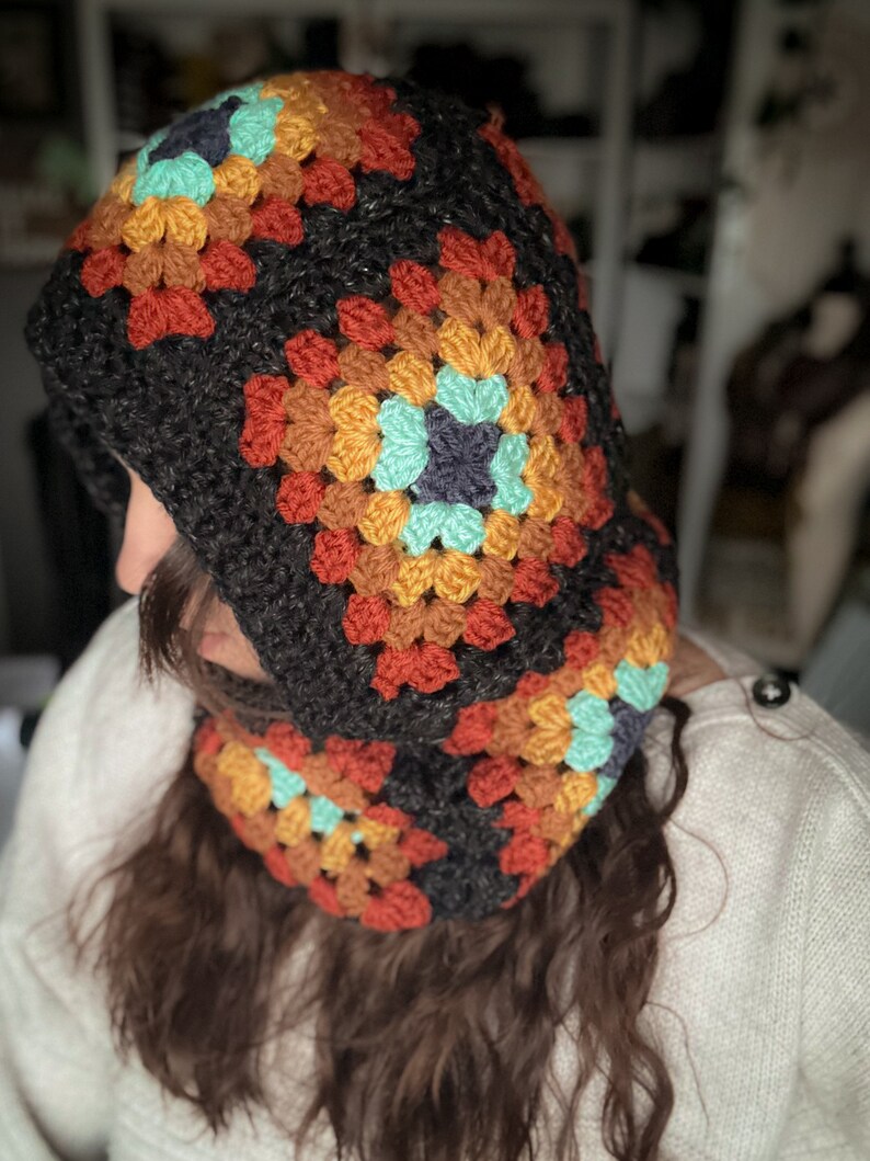 Balaclava Gehäkelt, Handgemacht, Oma Quadrat, Retro, Regenbogen, Pride, Kapuze, Kapuzenschal, Kapuzenschal, Maske, Skimaske, Loop Bild 6