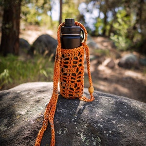 Sage Canteen Cozy // Crochet pattern, Water Bottle, Bottle, Cozy, Carrier, Holder, Wine, Starbucks, Cup, Coffee, Bag, Crochet, Tzigns image 2