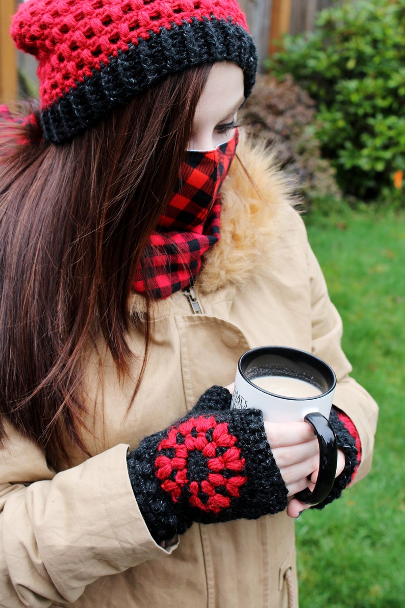 Cascade Cafe Mitts // Crochet pattern, Fingerless Mittens pattern, Fingerless Gloves, Gloves pattern, Crochet gloves, Granny Square, Tzigns image 5