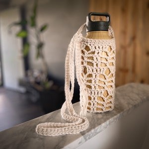 Sage Canteen Cozy // Crochet pattern, Water Bottle, Bottle, Cozy, Carrier, Holder, Wine, Starbucks, Cup, Coffee, Bag, Crochet, Tzigns image 8