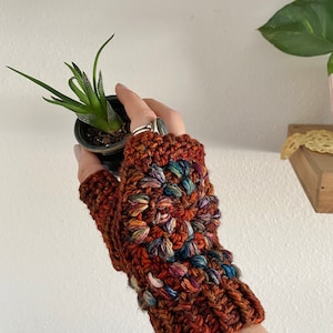 Cascade Cafe Mitts // Crochet pattern, Fingerless Mittens pattern, Fingerless Gloves, Gloves pattern, Crochet gloves, Granny Square, Tzigns image 8