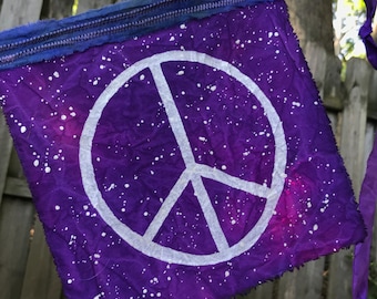 Kosmische Sterne + Galaxie Peace Flagge Bunting. Handgemacht, gefärbt + handgemalt. 100% Baumwolle Indoor/Outdoor Girlande.