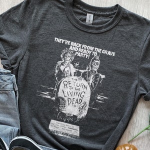 Return of the Living dead T shirt    screen print short sleeve    cotton