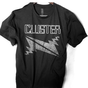 Tee shirt Cluster sérigraphié manches courtes noir en coton Kluster krautrock