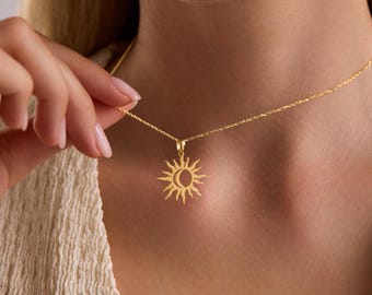 Sun and Moon Pendant Necklace – Minimalist Celestial Jewelry in Gold or Silver