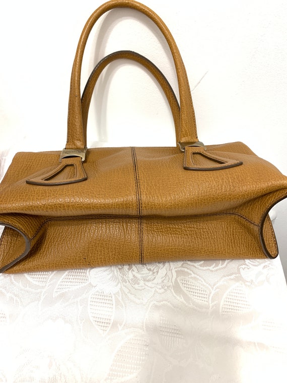 Authentic Tod’s Light Brown Leather Textured Bag … - image 4