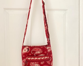 Vera Bradley Mesa Red Paisley Bag Crossbody messenger purse