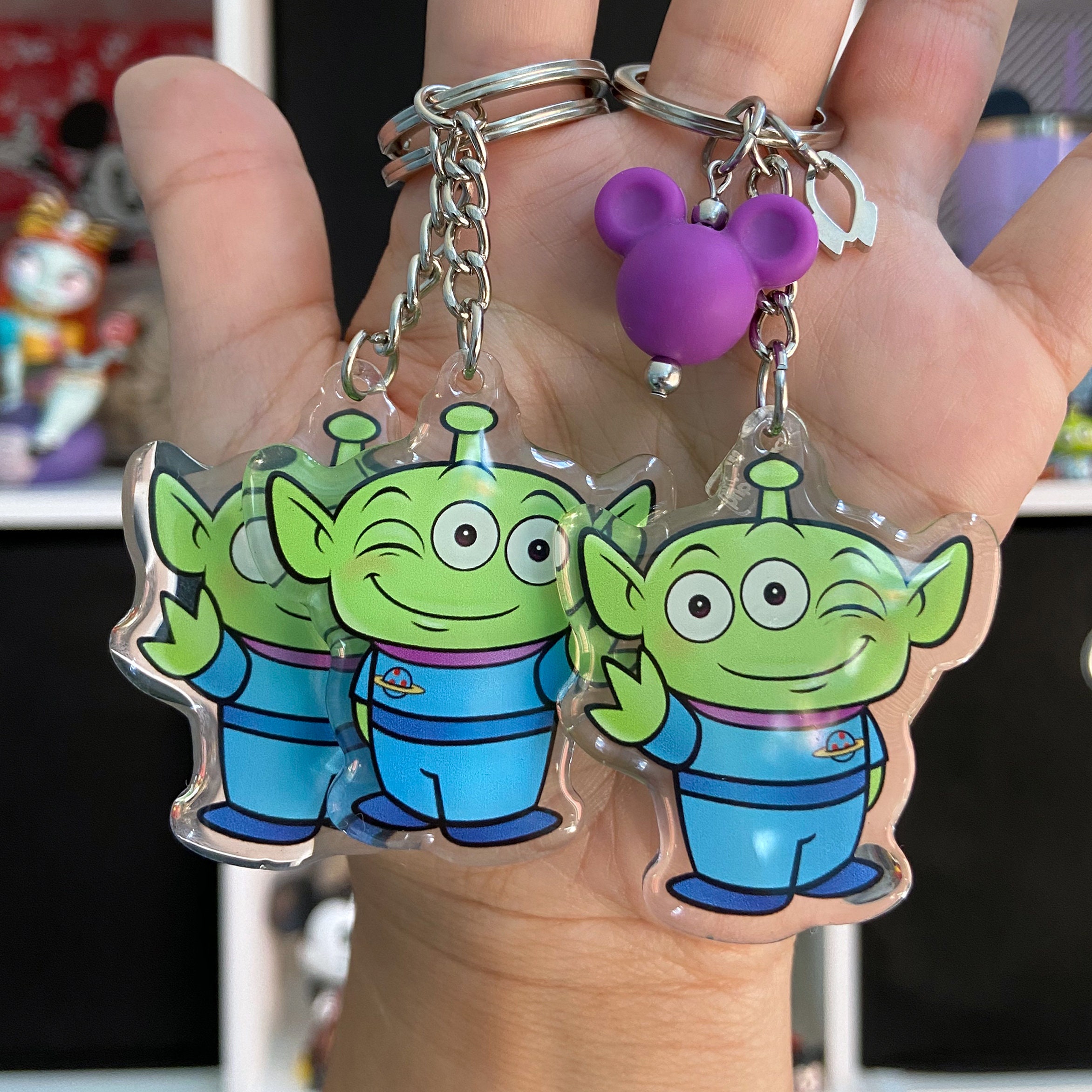 Alien Schlüsselanhänger Winking Little Green Man Keychain Double