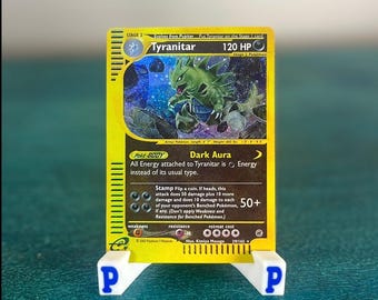 Tyranitar Holografisk Pokémon Proxy Replica Kort
