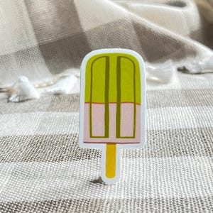 Erdbeere Matcha Popsicle Vinyl Aufkleber, niedlicher Sommer Eiscreme Aufkleber für Wasserflaschen, Laptops, Journals
