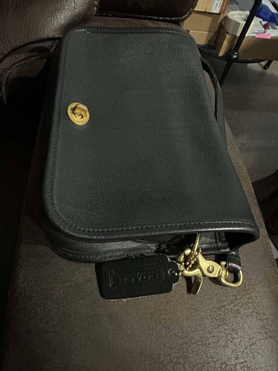 AUTHENTIC Vintage Coach Black Pocket Purse - 1 owner View 5