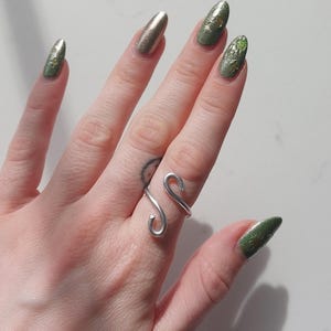 Simple swirl ring - handmade & adjustable