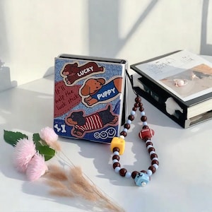 Cute Puppy Bracelet Phone Case for Motorola Razr 50 40 Ultra – Cartoon Dog Design Back Cover with Beaded Strap