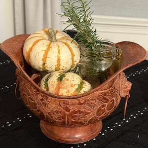 Large Brass Lions Head & Grapes Planter - 12&quot; x 8.5&quot; x 5.5&quot;